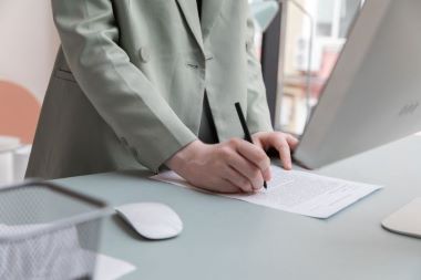 Signing, contract, business suit, mouse, anonymous, corporation