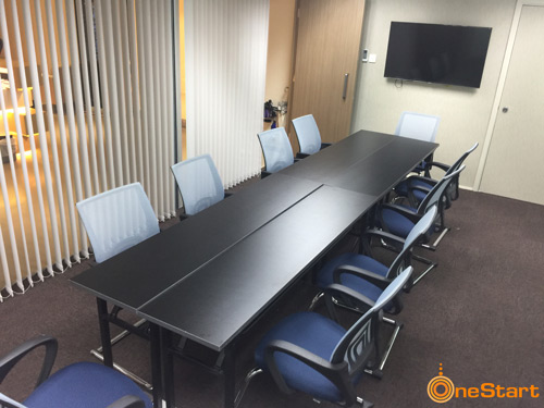 business meeting room,long desk,TV monitor,serviced office